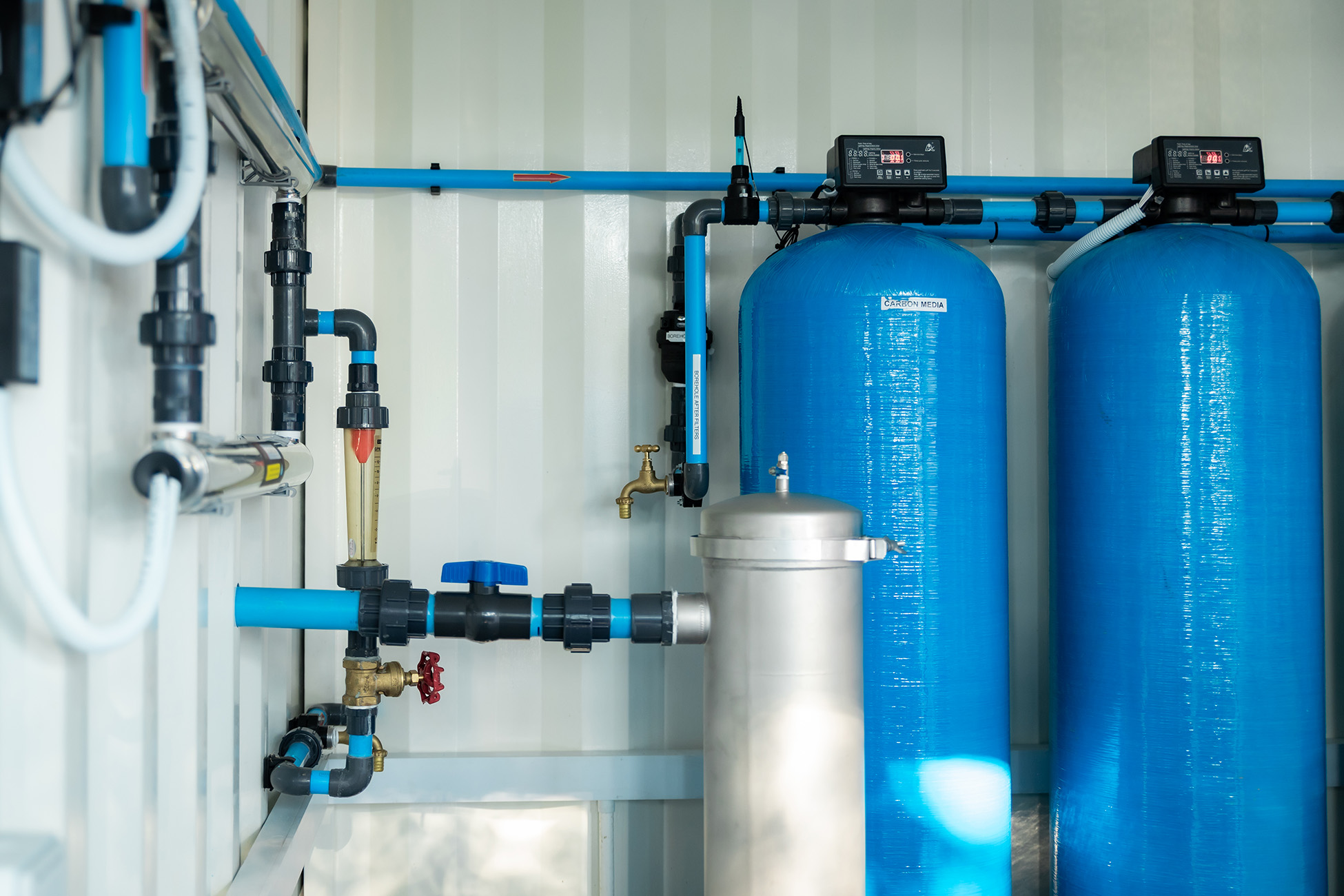 Carbon media filtration system